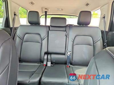 Zdjęcie 10 z 13 samochodu: 2026 NISSAN PATHFINDER SL VIN:5N1DR3CS7TC232289 - miniatura