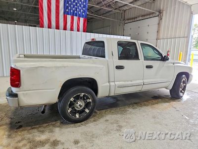 Trzecie zdjęcie samochodu z tyłu: 2005 DODGE DAKOTA QUAD SLT VIN:1D7HE48N35S304209 - miniatura