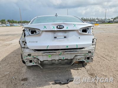 Zdjęcie 6 z 13 samochodu: 2015 KIA FORTE LX VIN:KNAFK4A64F5417323 - miniatura