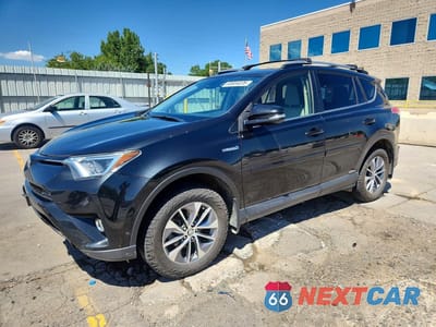 2017 TOYOTA RAV4 HYBRID XLE JTMRJREV3HD111336 - główne zdjęcie licytacji z USA - miniatura