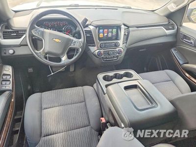Zdjęcie 8 z 13 samochodu: 2018 CHEVROLET SUBURBAN C1500 LS VIN:1GNSCGEC5JR383224 - miniatura
