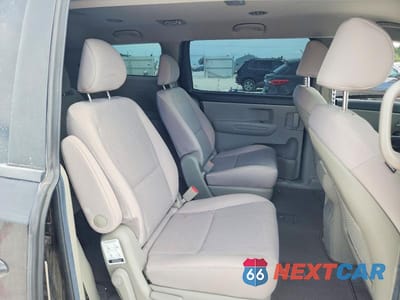 Zdjęcie 11 z 13 samochodu: 2021 KIA SEDONA LX VIN:KNDMB5C19M6666306 - miniatura