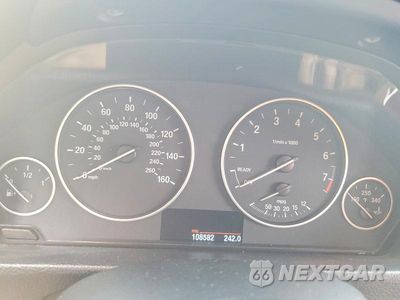 Zdjęcie 9 z 12 samochodu: 2013 BMW 328 I VIN:WBA3A5G58DNP24291 - miniatura
