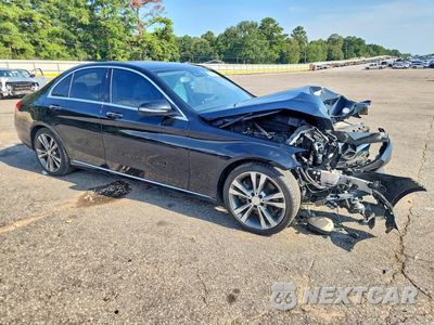 Czwarte zdjęcie samochodu z boku: 2016 MERCEDES-BENZ C 300 VIN:55SWF4JBXGU142835 - miniatura