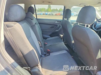 Zdjęcie 10 z 12 samochodu: 2018 VOLKSWAGEN TIGUAN S VIN:3VV0B7AX6JM052439 - miniatura