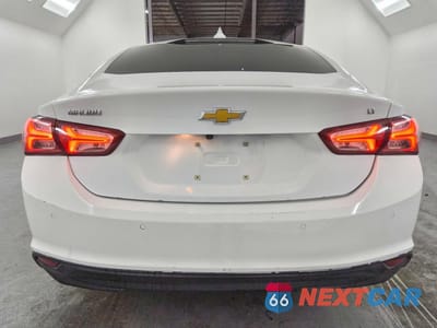 Zdjęcie 6 z 12 samochodu: 2021 CHEVROLET MALIBU LT VIN:1G1ZD5ST0MF013133 - miniatura