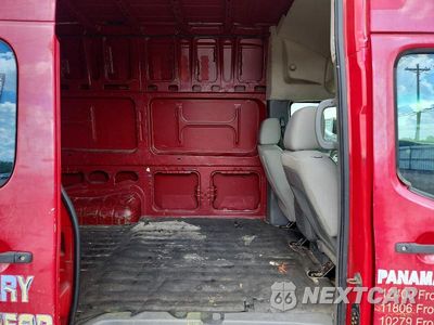 Zdjęcie 11 z 13 samochodu: 2012 NISSAN NV2500 DELIVERY VAN VIN:1N6BF0LY0CN114030 - miniatura