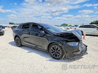 Czwarte zdjęcie samochodu z boku: 2023 TESLA MODEL X VIN:7SAXCDE5XPF410160 - miniatura