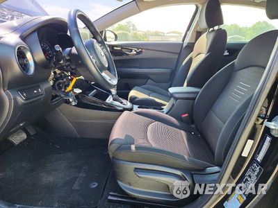 Zdjęcie 7 z 12 samochodu: 2019 KIA FORTE S VIN:3KPF34AD5KE037663 - miniatura