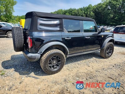 Trzecie zdjęcie samochodu z tyłu: 2026 FORD BRONCO BADLANDS VIN:1FMEE9BH8TLA53400 - miniatura