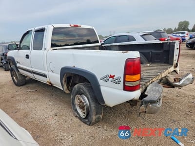 Drugie zdjęcie samochodu z przodu: 2002 CHEVROLET SILVERADO K2500 HEAVY DUTY VIN:1GCHK29162E193880 - miniatura
