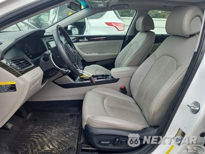Zdjęcie 7 z 12 samochodu: 2016 HYUNDAI SONATA LIMITED VIN:5NPE34AF1GH310713 - miniatura