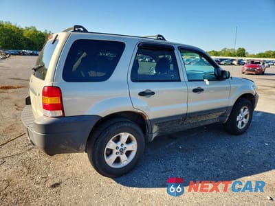 Trzecie zdjęcie samochodu z tyłu: 2006 FORD ESCAPE XLT VIN:1FMCU93136KA24201 - miniatura