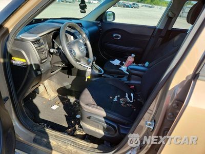 Zdjęcie 7 z 13 samochodu: 2016 KIA SOUL BASE VIN:KNDJN2A28G7309153 - miniatura