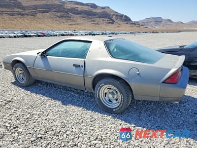 Drugie zdjęcie samochodu z przodu: 1983 CHEVROLET CAMARO VIN:1G1AP8719DL138016 - miniatura