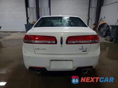 Zdjęcie 6 z 12 samochodu: 2012 LINCOLN MKZ VIN:3LNHL2JC4CR821116 - miniatura