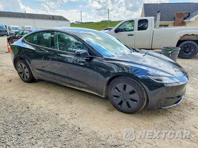 Czwarte zdjęcie samochodu z boku: 2026 TESLA MODEL 3 VIN:5YJ3E1EB9TF179918 - miniatura