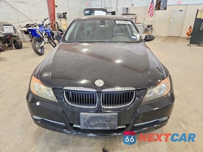 Piąte zdjęcie samochodu w środku: 2008 BMW 328 I VIN:WBAVA37518NL44180 - miniatura
