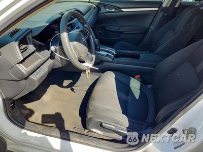 Zdjęcie 7 z 13 samochodu: 2019 HONDA CIVIC LX VIN:2HGFC2F69KH518696 - miniatura