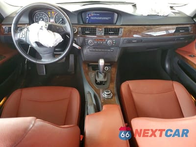 Zdjęcie 8 z 12 samochodu: 2009 BMW 328 I SULEV VIN:WBAPH57589NL79378 - miniatura