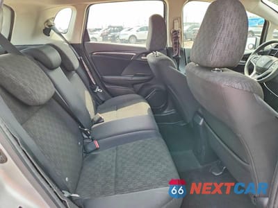 Zdjęcie 10 z 12 samochodu: 2015 HONDA FIT LX VIN:3HGGK5H54FM738588 - miniatura