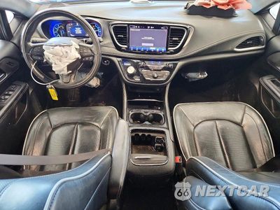 Zdjęcie 8 z 14 samochodu: 2022 CHRYSLER PACIFICA HYBRID LIMITED VIN:2C4RC1S71NR135015 - miniatura