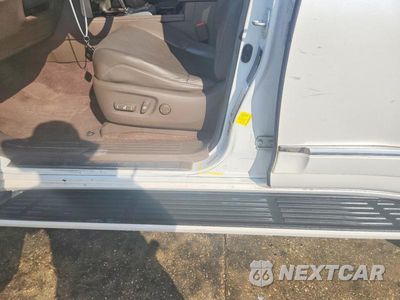 Zdjęcie 13 z 14 samochodu: 2016 LEXUS GX 460 VIN:JTJBM7FX1G5123309 - miniatura