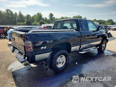 Trzecie zdjęcie samochodu z tyłu: 2001 DODGE RAM 1500 VIN:1B7HF13Z71J245939 - miniatura