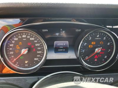 Zdjęcie 9 z 13 samochodu: 2017 MERCEDES-BENZ E 300 4MATIC VIN:WDDZF4KB1HA085485 - miniatura