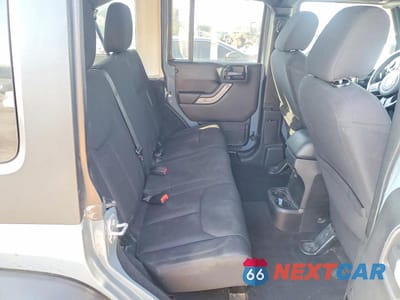 Zdjęcie 10 z 12 samochodu: 2014 JEEP WRANGLER UNLIMITED SPORT VIN:1C4BJWDGXEL176916 - miniatura