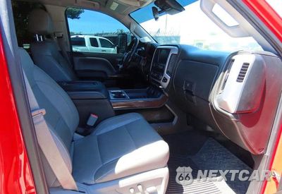 Piąte zdjęcie samochodu w środku: 2016 GMC SIERRA K3500 SLT VIN:1GT42XE82GF226308 - miniatura