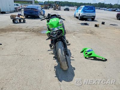 Czwarte zdjęcie samochodu z boku: 2026 KAWASAKI EX650 P VIN:ML5EXEP10TDAH0262 - miniatura