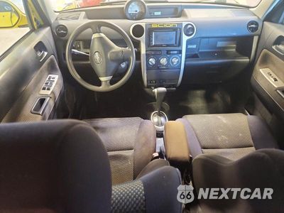Zdjęcie 8 z 13 samochodu: 2005 SCION XB BASE VIN:JTLKT324754015438 - miniatura