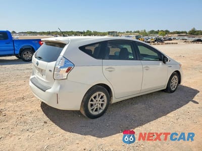 Trzecie zdjęcie samochodu z tyłu: 2014 TOYOTA PRIUS V THREE VIN:JTDZN3EU5E3311810 - miniatura