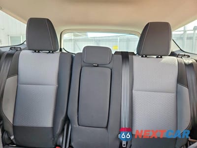 Zdjęcie 10 z 13 samochodu: 2017 FORD ESCAPE SE VIN:1FMCU9GD4HUC27481 - miniatura