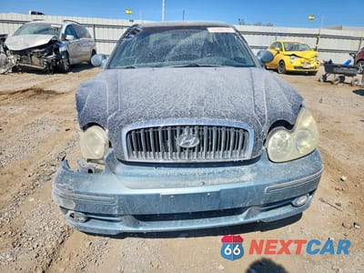 Piąte zdjęcie samochodu w środku: 2004 HYUNDAI SONATA GL VIN:KMHWF25H64A015956 - miniatura