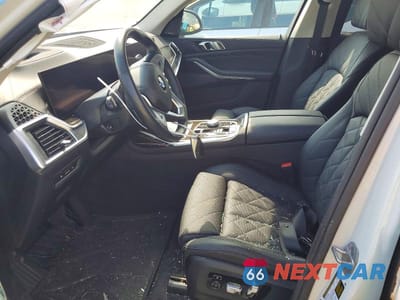 Zdjęcie 7 z 13 samochodu: 2024 BMW X7 XDRIVE40I VIN:5UX23EM01R9U66583 - miniatura