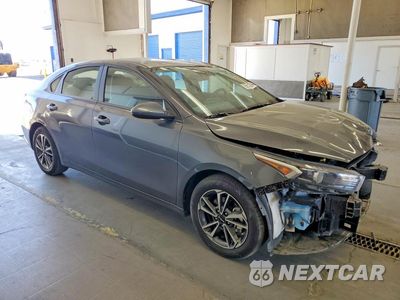 Czwarte zdjęcie samochodu z boku: 2024 KIA FORTE LXS VIN:3KPF24AD4RE781266 - miniatura
