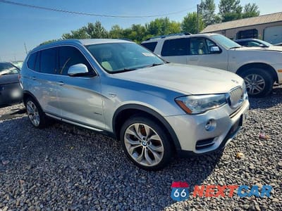 Czwarte zdjęcie samochodu z boku: 2017 BMW X3 XDRIVE28I VIN:5UXWX9C59H0T04049 - miniatura