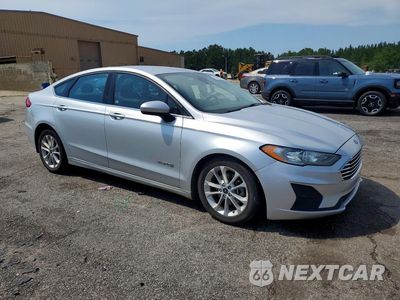 Czwarte zdjęcie samochodu z boku: 2019 FORD FUSION SE VIN:3FA6P0LU0KR242168 - miniatura