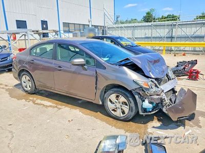 Czwarte zdjęcie samochodu z boku: 2015 HONDA CIVIC LX VIN:19XFB2F59FE024395 - miniatura