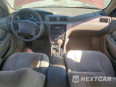 Zdjęcie 8 z 12 samochodu: 1999 TOYOTA CAMRY LE VIN:4T1BG22K0XU461843 - miniatura