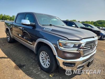 Czwarte zdjęcie samochodu z boku: 2021 RAM 1500 LARAMIE VIN:1C6SRFJT2MN595489 - miniatura