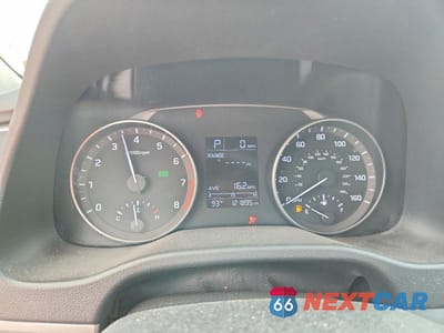 Zdjęcie 9 z 12 samochodu: 2017 HYUNDAI ELANTRA SE VIN:KMHD74LF6HU071966 - miniatura