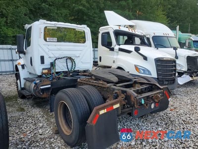 Drugie zdjęcie samochodu z przodu: 2019 INTERNATIONAL MV607 SEMI TRUCK VIN:1HSEUTAN5KH091946 - miniatura