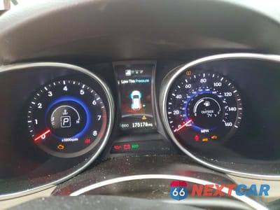 Zdjęcie 9 z 14 samochodu: 2016 HYUNDAI SANTA FE SPORT 2.0T VIN:5XYZU3LA9GG308502 - miniatura