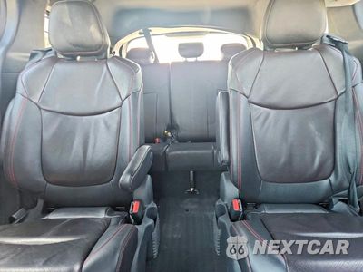 Zdjęcie 10 z 13 samochodu: 2025 TOYOTA SIENNA XSE 7-PASSENGER VIN:5TDCSKFC4SS176019 - miniatura