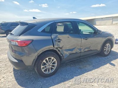 Trzecie zdjęcie samochodu z tyłu: 2021 FORD ESCAPE SE VIN:1FMCU0BZ6MUA78581 - miniatura