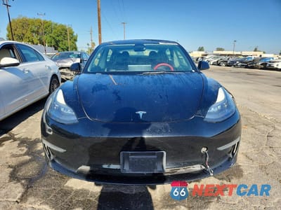 Piąte zdjęcie samochodu w środku: 2023 TESLA MODEL 3 VIN:5YJ3E1EA9PF453390 - miniatura