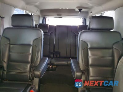 Zdjęcie 10 z 13 samochodu: 2017 GMC YUKON XL DENALI VIN:1GKS2HKJXHR261946 - miniatura